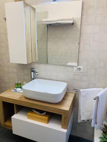 Rinascimento Suites - appartamento Roma Talenti, Rome (photo 9)