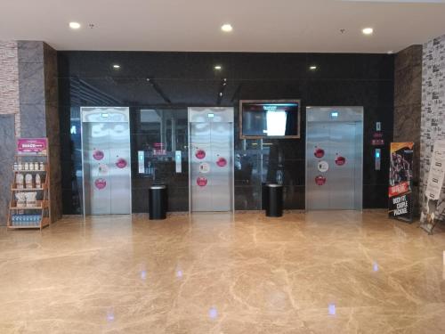 MESA Thamrin City Apartments at Nagoya Room Type - Studio with Balcony