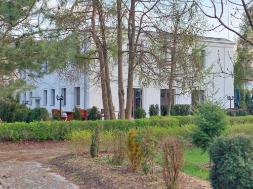 Willa Brancon near Zielona Góra-Babimost repülőtér