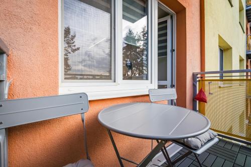 陽台/露台, Apartmán na Zahradní (Apartman na Zahradni) in 基約夫