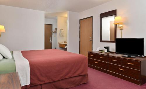 America's Best Value Inn Beardstown - image 3