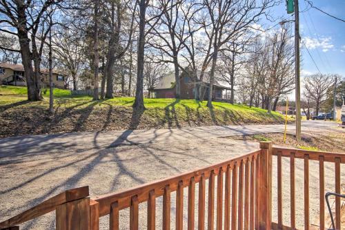 Lakefront Gem with Screened Porch and Game Room! Lakefront Gem with Screened Porch and Game Room!
