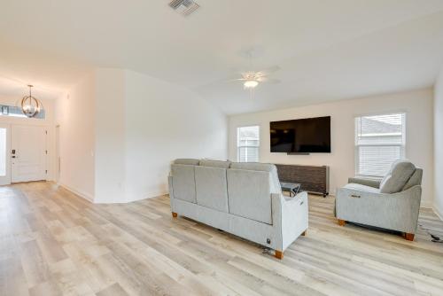 Updated Villages Retreat with Screened Patio! in Leesburg, USA