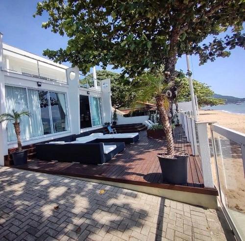 Facilities, Charme, por do sol, praia privada. Exclusividade. in Ribeirao da Ilha