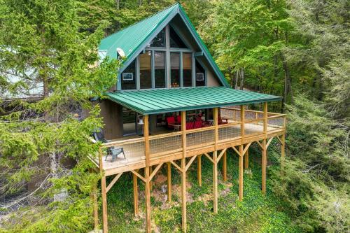 Robbinsville Vacation Rental w/ Covered Balcony - Robbinsville, NC