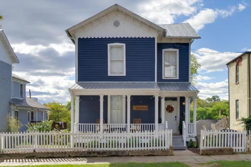 Cozy Virginia Home in Lynchburg Historic District! in Lynchburg, USA