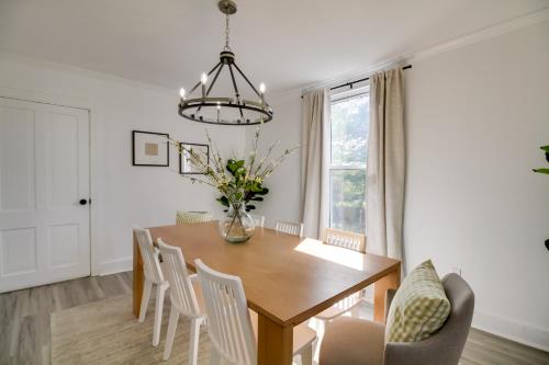 Cozy Virginia Home in Lynchburg Historic District! in Lynchburg, USA