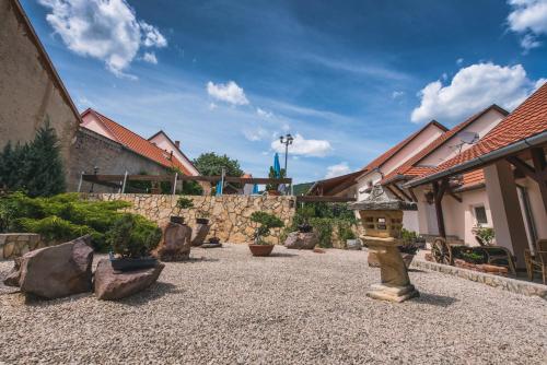 Happy Holiday Home in Kővágószőlős
