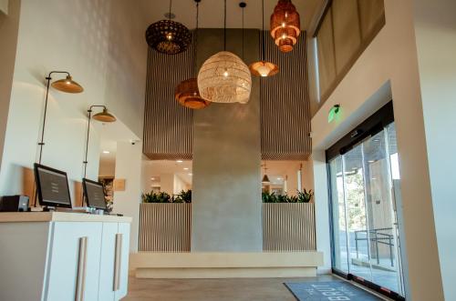 Lobby, Brut Hotel near River Parks