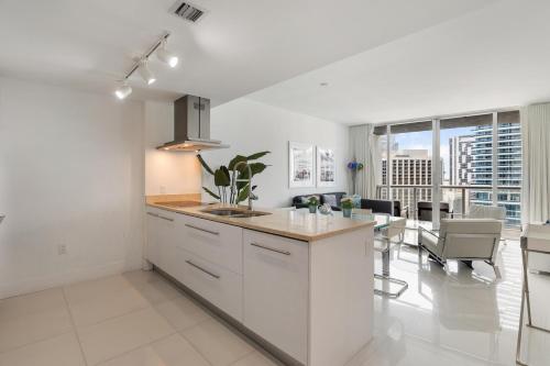 ** W ICON BRICKELL-LUXURY UNIT- FREE SPA** 4