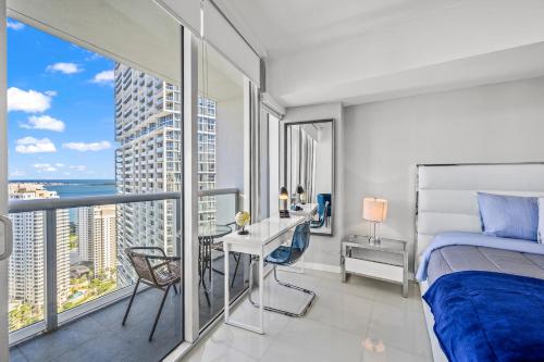 *ICONIC W ICON CONDO/ POOL&WATERVIEWS*FREESPA*