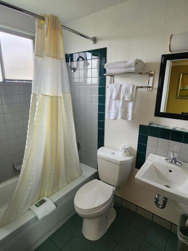 Galaxie Motel - image 9