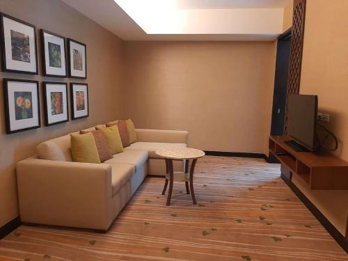 501420329 Best Western Plus The Ivywall Hotel - Palawan