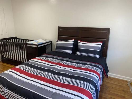 Cozy 2-bedrooms bungalow in Canarsie Brooklyn in Brooklyn, USA