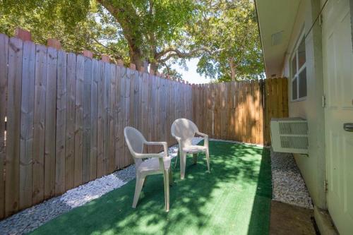 Charm 1BR - Sleeps 3, Near Air-Cruise Port & Beach in Fort Lauderdale, USA
