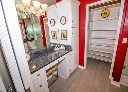 Two-Bedroom Apartment with Ocean View image 8