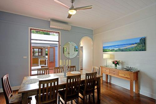 Three-Bedroom House image 7