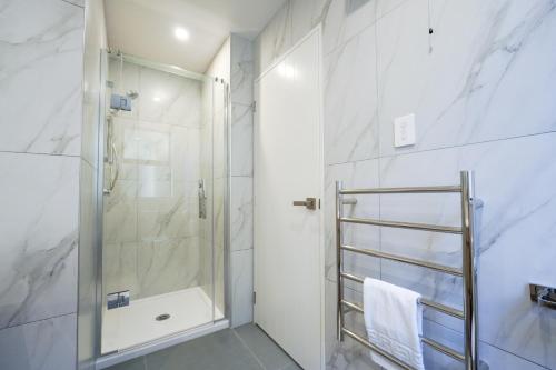 Wanna Live In The Brand New House? Check This Out!, Auckland (fotografie 6)