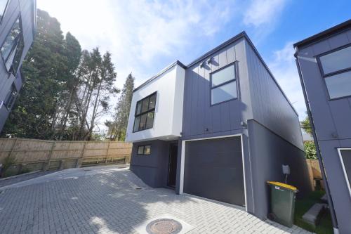 Wanna Live In The Brand New House? Check This Out!, Auckland (fotografie 9)