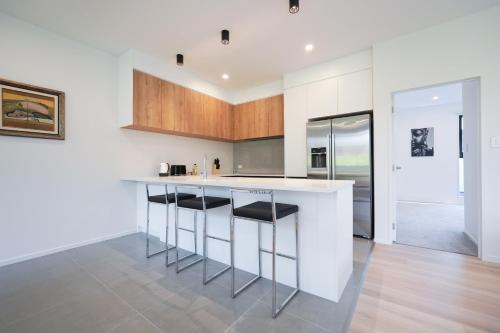 Wanna Live In The Brand New House? Check This Out!, Auckland (fotografie 10)