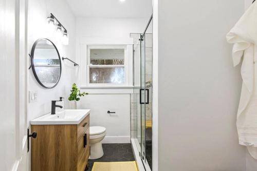 Palm Court-Close to Hospital, Downtown & Beaches in Melbourne, USA