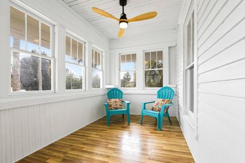 Palm Court-Close to Hospital, Downtown & Beaches in Melbourne, USA