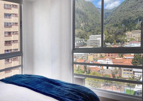 Best location with views of Monserrate!