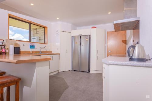 Spacious with fabulous views overlooking the city, Hamilton (zdjęcie 5)
