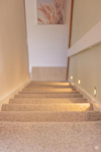 Spacious with fabulous views overlooking the city, Hamilton (zdjęcie 9)
