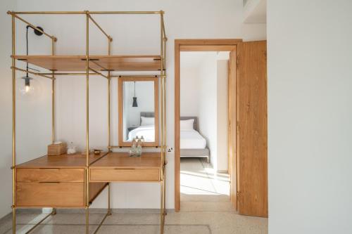 Twin Room with Terrace image 10