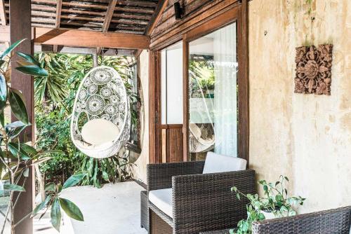 Byron Blisshouse Garden Villa - beachside retreat - image 2