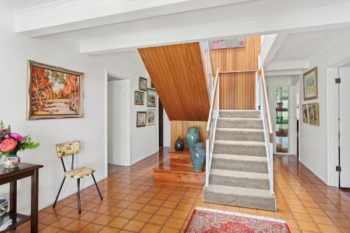 Boutique Stays - That 70s House in Mount Waverley