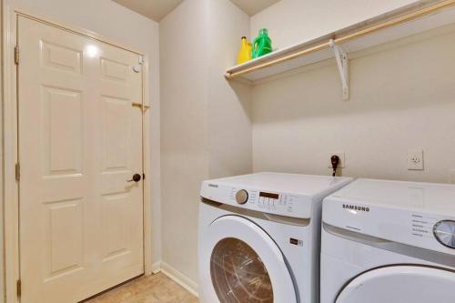 Charming and Comfort 3BR/2BA Retreat in Kyle in Kyle, USA