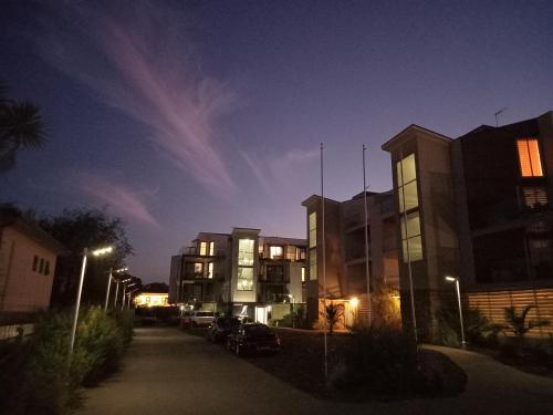 Apartments in Phillip Island Towers - Block C - image 5