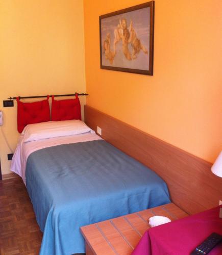 Hotel Leopolda - Tap to explore photos