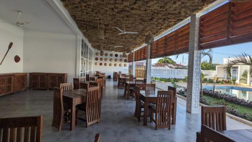 Restorāns, Mafia Dream Hotel in Kilindoni