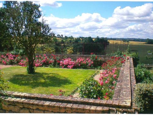 Gîte Neuvy-au-Houlme, 5 pièces, 9 personnes - FR-1-497-11