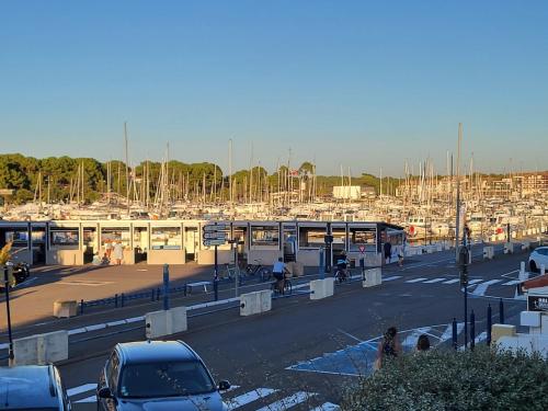 Résidence l'ACCALMIE- Appartement pour 4 personnes proche du port de pêche - Location saisonnière - Capbreton