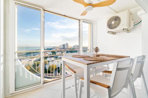 WELCS APARTAMENTO 101 EMP con vistas al Mar