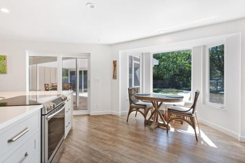 265 Gladiolus Home - image 5