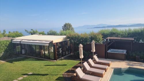 花園, 安妮歐套房酒店 (Enalio Suites) in 萊查伊奧