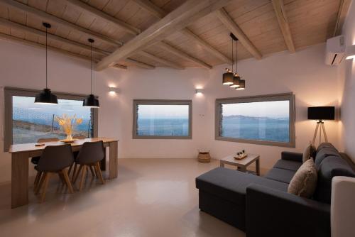 Caval Residences