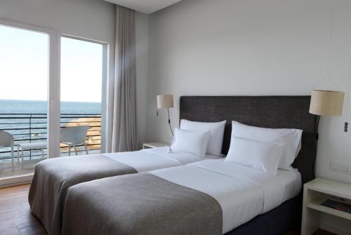 2 twin beds