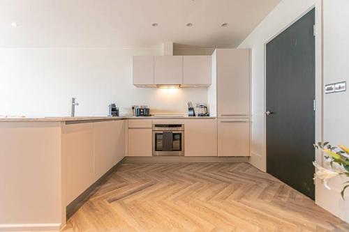 1BR Apt - Balcony - River View, Liverpool (fotografie 7)