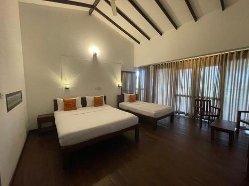 Hotel Lake Park in โปลอนนารุวา