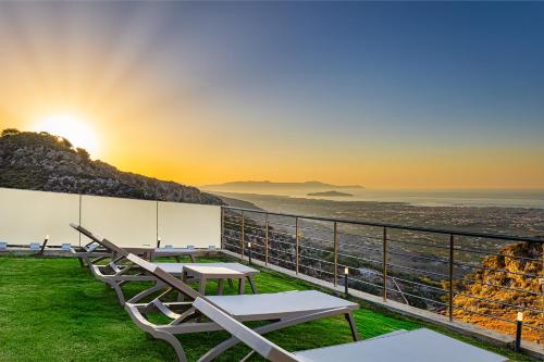 Villa Mari Chania, with private ecologic pool and amazing view!