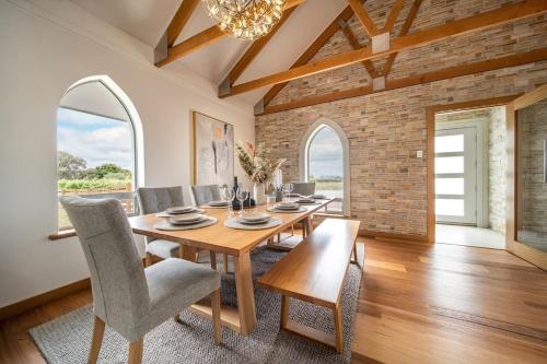 設施, Pethick House in 麥克拉倫韋爾