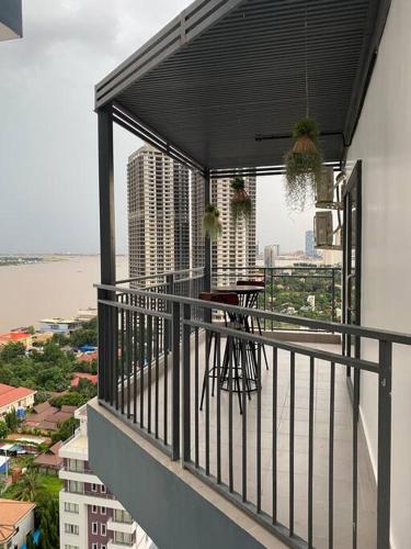 1 Bedroom - 1Bath Unit, with Balcony, River View