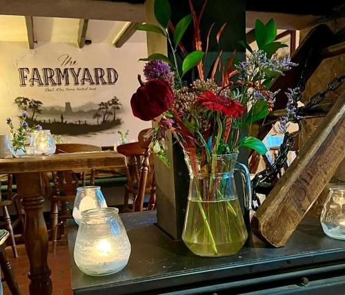 Farmyard Inn