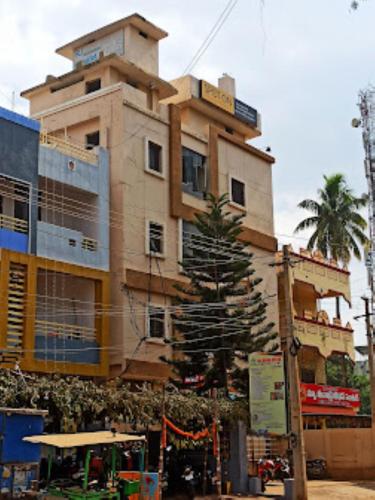 RJ Comforts Hotel And Lodging, Vikarabad